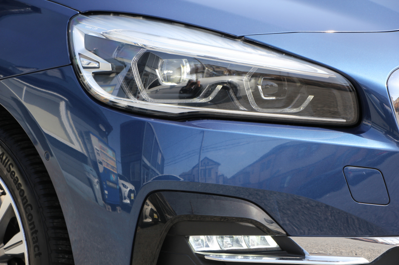 BMW 2シリーズ 218d ｸﾞﾗﾝﾂｱﾗｰ ﾗｸﾞｼﾞｭｱﾘｰ 最終ﾓﾃﾞﾙ 型式変更後3DA-6W20 3列7人乗り 1ｵﾅ ADｱｸﾃｨﾌﾞｾｰﾌﾃｨ&ｺﾝﾌｫｰﾄP 追従ACC HUD ｵｲｽﾀｰﾚｻﾞｰ 電動ﾄﾗﾝｸ LEDﾍｯﾄﾞﾗｲﾄ ﾒﾓﾘｰ付電動ｼｰﾄ ﾀｯﾁ画面HDDﾅﾋﾞﾊﾟｰｷﾝｸﾞｱｼｽﾄ 2年保証