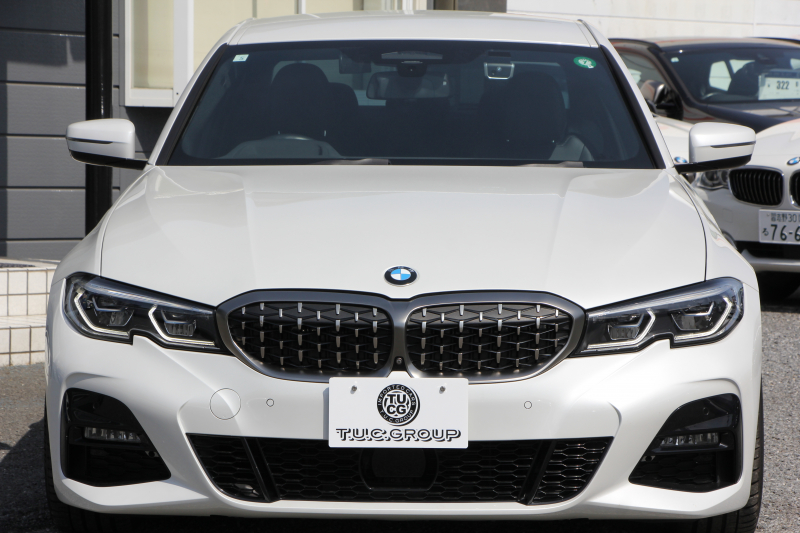 BMW 3シリーズ 330e Mｽﾎﾟｰﾂ ﾊｲﾗｲﾝ&ｲﾉﾍﾞｰｼｮﾝP PHEV ﾋｰﾀｰ黒革 真珠色 ﾚｰｻﾞｰLEDﾗｲﾄ ｼﾞｪｽﾁｬｰC ｵﾌﾟｼｮﾝ19AW Mspﾌﾞﾚｰｷ 360度ｶﾒﾗ HUD ﾌﾙｾｸﾞTV 追従ACC ｽﾃｱﾘﾝｸﾞｻﾎﾟｰﾄ Applecarplay ﾗﾝﾊﾞｰｻﾎﾟｰﾄ 2年保証