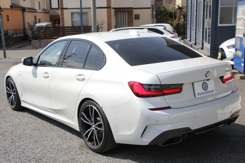 BMW 3シリーズ 330e Mｽﾎﾟｰﾂ ﾊｲﾗｲﾝ&ｲﾉﾍﾞｰｼｮﾝP PHEV ﾋｰﾀｰ黒革 真珠色 ﾚｰｻﾞｰLEDﾗｲﾄ ｼﾞｪｽﾁｬｰC ｵﾌﾟｼｮﾝ19AW Mspﾌﾞﾚｰｷ 360度ｶﾒﾗ HUD ﾌﾙｾｸﾞTV 追従ACC ｽﾃｱﾘﾝｸﾞｻﾎﾟｰﾄ Applecarplay ﾗﾝﾊﾞｰｻﾎﾟｰﾄ 2年保証