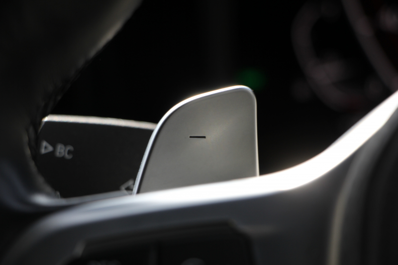 BMW 3シリーズ 330e Mｽﾎﾟｰﾂ ﾊｲﾗｲﾝ&ｲﾉﾍﾞｰｼｮﾝP PHEV ﾋｰﾀｰ黒革 真珠色 ﾚｰｻﾞｰLEDﾗｲﾄ ｼﾞｪｽﾁｬｰC ｵﾌﾟｼｮﾝ19AW Mspﾌﾞﾚｰｷ 360度ｶﾒﾗ HUD ﾌﾙｾｸﾞTV 追従ACC ｽﾃｱﾘﾝｸﾞｻﾎﾟｰﾄ Applecarplay ﾗﾝﾊﾞｰｻﾎﾟｰﾄ 2年保証