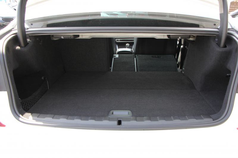 BMW 3シリーズ 330e Mｽﾎﾟｰﾂ ﾊｲﾗｲﾝ&ｲﾉﾍﾞｰｼｮﾝP PHEV ﾋｰﾀｰ黒革 真珠色 ﾚｰｻﾞｰLEDﾗｲﾄ ｼﾞｪｽﾁｬｰC ｵﾌﾟｼｮﾝ19AW Mspﾌﾞﾚｰｷ 360度ｶﾒﾗ HUD ﾌﾙｾｸﾞTV 追従ACC ｽﾃｱﾘﾝｸﾞｻﾎﾟｰﾄ Applecarplay ﾗﾝﾊﾞｰｻﾎﾟｰﾄ 2年保証