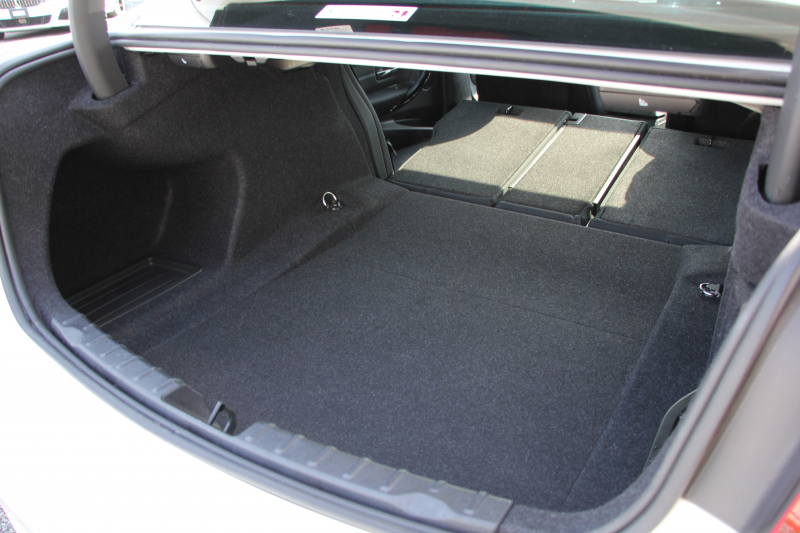 BMW 3シリーズ 320d Mｽﾎﾟｰﾂ 最終ﾓﾃﾞﾙ 8C新ｴﾝｼﾞﾝ ｻﾝﾙｰﾌ ﾋｰﾀｰ黒革 液晶ﾒｰﾀｰ 追従ACC LEDﾍｯﾄﾞﾗｲﾄ&ﾃｰﾙ ﾀｯﾁ画面対応HDDﾅﾋﾞBluetooth接続 Mﾊﾟﾌｫｰﾏﾝｽｽﾎﾟｲﾗｰ ﾚｰﾝﾁｪﾝｼﾞ警告 衝突軽減ﾌﾞﾚｰｷ 車線逸脱警告 歩行者警告 2年保証