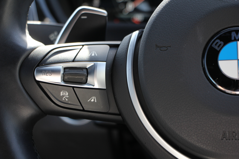 BMW 3シリーズ 320d Mｽﾎﾟｰﾂ 最終ﾓﾃﾞﾙ 8C新ｴﾝｼﾞﾝ ｻﾝﾙｰﾌ ﾋｰﾀｰ黒革 液晶ﾒｰﾀｰ 追従ACC LEDﾍｯﾄﾞﾗｲﾄ&ﾃｰﾙ ﾀｯﾁ画面対応HDDﾅﾋﾞBluetooth接続 Mﾊﾟﾌｫｰﾏﾝｽｽﾎﾟｲﾗｰ ﾚｰﾝﾁｪﾝｼﾞ警告 衝突軽減ﾌﾞﾚｰｷ 車線逸脱警告 歩行者警告 2年保証