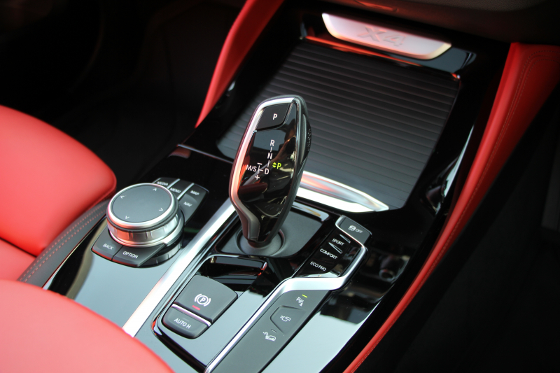 BMW X4 Xdrive30i Mｽﾎﾟｰﾂ 中期 型式変更後 2V20 ﾊﾟﾉﾗﾏｻﾝﾙｰﾌ Individualﾌｨｵﾅﾚｯﾄﾞ&ﾌﾞﾗｯｸｺﾝﾋﾞﾒﾘﾉﾚｻﾞｰ&ﾋﾟｱﾉﾌｨﾆｯｼｭﾌﾞﾗｯｸﾄﾘﾑ ｵﾌﾟｼｮﾝ20AW 全席ﾋｰﾀｰ 変更後BMWﾗｲﾌﾞｺｯｸﾋﾟｯﾄﾞ&ｶｰﾌﾟﾚｲ対応NEWﾅﾋﾞTV 360度ｶﾒﾗ 2年保証