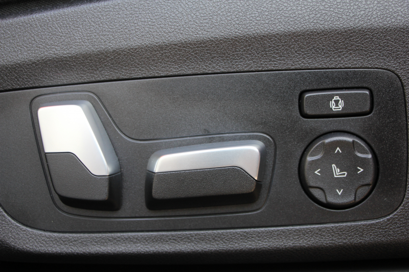 BMW X4 Xdrive30i Mｽﾎﾟｰﾂ 中期 型式変更後 2V20 ﾊﾟﾉﾗﾏｻﾝﾙｰﾌ Individualﾌｨｵﾅﾚｯﾄﾞ&ﾌﾞﾗｯｸｺﾝﾋﾞﾒﾘﾉﾚｻﾞｰ&ﾋﾟｱﾉﾌｨﾆｯｼｭﾌﾞﾗｯｸﾄﾘﾑ ｵﾌﾟｼｮﾝ20AW 全席ﾋｰﾀｰ 変更後BMWﾗｲﾌﾞｺｯｸﾋﾟｯﾄﾞ&ｶｰﾌﾟﾚｲ対応NEWﾅﾋﾞTV 360度ｶﾒﾗ 2年保証