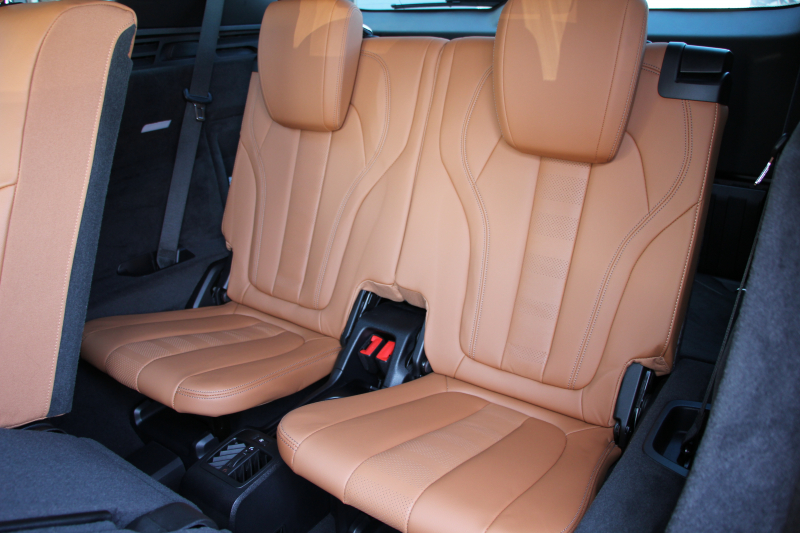 BMW X5 Xdrive35d Mｽﾎﾟｰﾂ ﾄﾞﾗｲﾋﾞﾝｸﾞﾀﾞｲﾅﾐｸｽP ｺﾝﾌｫｰﾄP 3列7人乗り 2列目電動ｼｰﾄ ｴｱｻｽ ﾊﾟﾉﾗﾏｻﾝR ｺﾆｬｯｸﾚｻﾞｰ ｺﾝﾌｫｰﾄｼｰﾄ ﾏｯｻｰｼﾞ&ﾍﾞﾝﾁﾚｰｼｮﾝ ｸﾗﾌﾃｯﾄﾞｸﾘｽﾀﾙﾌｨﾆｯｼｭ OP22AW LEDﾍｯﾄﾞﾗｲﾄ 360度ｶﾒﾗ 電動ﾄﾗﾝｸ 追ACC HUD2年保証