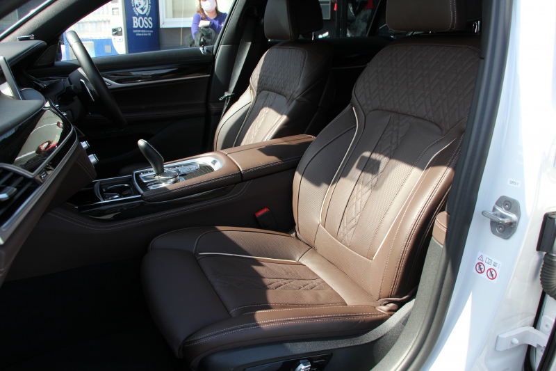 BMW 7シリーズ 740i Mｽﾎﾟｰﾂ ｲﾉﾍﾞｰｼｮﾝP 後期☆期間限定掲載 特選車☆ｻﾝﾙｰﾌ ﾚｰｻﾞｰﾗｲﾄ ﾓｶﾅｯﾊﾟﾚｻﾞｰ 全席ﾋｰﾀｰ&ﾍﾞﾝﾁﾚｰｼｮﾝ ｿﾌﾄｸﾛｰｽﾞﾄﾞｱ BMW ﾗｲﾌﾞｺｯｸﾋﾟｯﾄﾞApplecarplay 追従ACC ｽﾃｱﾘﾝｸﾞｻﾎﾟｰﾄ HUD ﾊｰﾏﾝｶｰﾄﾞﾝｻﾗｳﾝﾄﾞ真珠色 2年保証