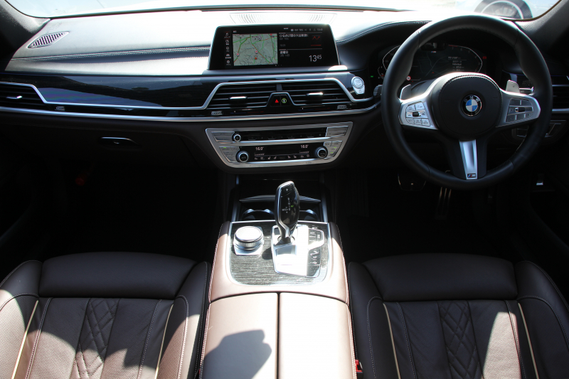 BMW 7シリーズ 740i Mｽﾎﾟｰﾂ ｲﾉﾍﾞｰｼｮﾝP 後期☆期間限定掲載 特選車☆ｻﾝﾙｰﾌ ﾚｰｻﾞｰﾗｲﾄ ﾓｶﾅｯﾊﾟﾚｻﾞｰ 全席ﾋｰﾀｰ&ﾍﾞﾝﾁﾚｰｼｮﾝ ｿﾌﾄｸﾛｰｽﾞﾄﾞｱ BMW ﾗｲﾌﾞｺｯｸﾋﾟｯﾄﾞApplecarplay 追従ACC ｽﾃｱﾘﾝｸﾞｻﾎﾟｰﾄ HUD ﾊｰﾏﾝｶｰﾄﾞﾝｻﾗｳﾝﾄﾞ真珠色 2年保証