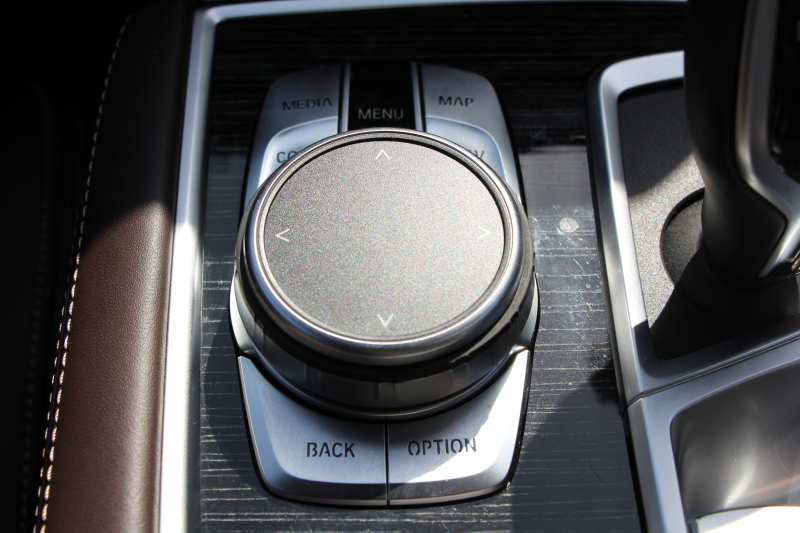 BMW 7シリーズ 740i Mｽﾎﾟｰﾂ ｲﾉﾍﾞｰｼｮﾝP 後期☆期間限定掲載 特選車☆ｻﾝﾙｰﾌ ﾚｰｻﾞｰﾗｲﾄ ﾓｶﾅｯﾊﾟﾚｻﾞｰ 全席ﾋｰﾀｰ&ﾍﾞﾝﾁﾚｰｼｮﾝ ｿﾌﾄｸﾛｰｽﾞﾄﾞｱ BMW ﾗｲﾌﾞｺｯｸﾋﾟｯﾄﾞApplecarplay 追従ACC ｽﾃｱﾘﾝｸﾞｻﾎﾟｰﾄ HUD ﾊｰﾏﾝｶｰﾄﾞﾝｻﾗｳﾝﾄﾞ真珠色 2年保証