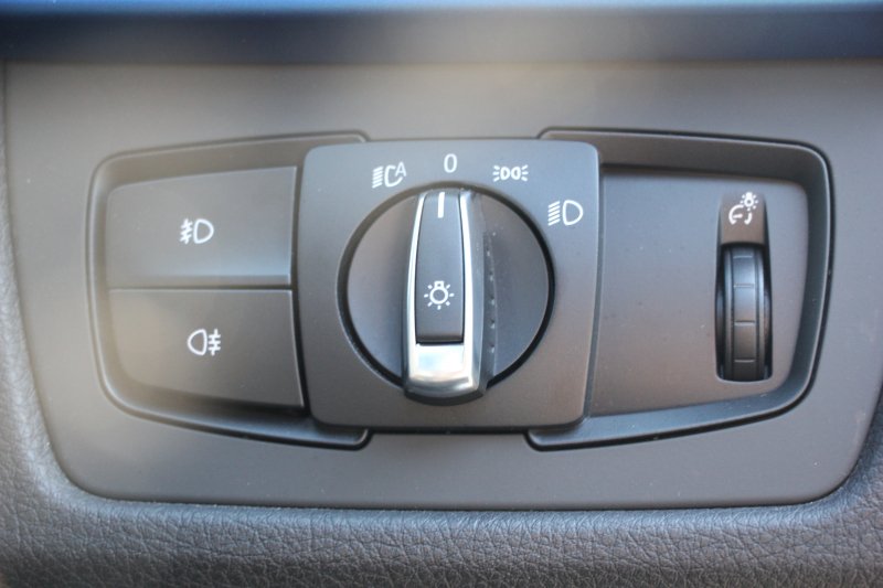 BMW 3シリーズ 320i ﾂｰﾘﾝｸﾞMｽﾎﾟｰﾂ 後期 8A新ｴﾝｼﾞﾝ ﾊﾟﾉﾗﾏｻﾝﾙｰﾌ LEDﾍｯﾄﾞﾗｲﾄ &ﾃｰﾙ 追従ACC ﾚｰﾝﾁｪﾝｼﾞ警告 衝突軽減ﾌﾞﾚｰｷ 車線逸脱警告 Bｶﾒﾗ ﾀｯﾁﾊﾟｯﾄﾞ対応iﾄﾞﾗｲﾌﾞHDDﾅﾋﾞBluetooth接続 電動ﾄﾗﾝｸ 2年保証