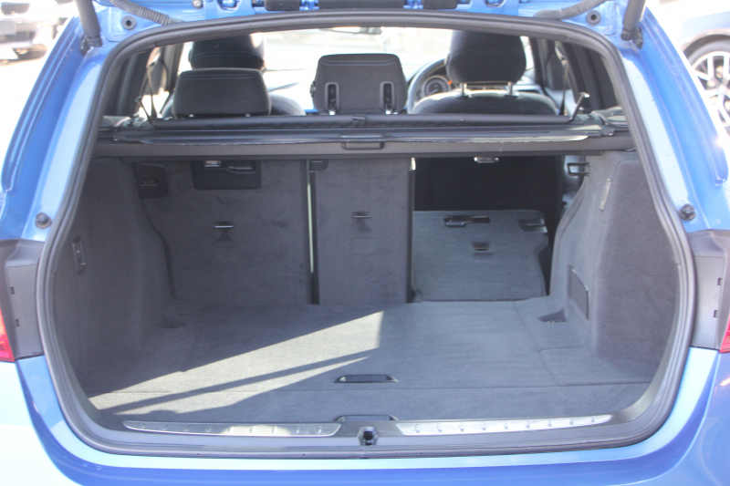 BMW 3シリーズ 320i ﾂｰﾘﾝｸﾞMｽﾎﾟｰﾂ 後期 8A新ｴﾝｼﾞﾝ ﾊﾟﾉﾗﾏｻﾝﾙｰﾌ LEDﾍｯﾄﾞﾗｲﾄ &ﾃｰﾙ 追従ACC ﾚｰﾝﾁｪﾝｼﾞ警告 衝突軽減ﾌﾞﾚｰｷ 車線逸脱警告 Bｶﾒﾗ ﾀｯﾁﾊﾟｯﾄﾞ対応iﾄﾞﾗｲﾌﾞHDDﾅﾋﾞBluetooth接続 電動ﾄﾗﾝｸ 2年保証