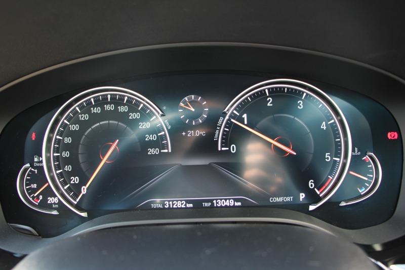 BMW 5シリーズ 523d ﾗｸﾞｼﾞｭｱﾘｰ ﾃﾞﾋﾞｭｰP 真珠色 全席ﾋｰﾀｰ黒革 HUD ｿﾌﾄｸﾛｰｽﾞﾄﾞｱ ｼﾞｪｽﾁｬｰC 追従ACC ｽﾃｱﾘﾝｸﾞｻﾎﾟｰﾄ LEDﾍｯﾄﾞﾗｲﾄ ｵｰﾄﾊｲﾋﾞｰﾑ ﾀｯﾁ画面HDDﾅﾋﾞTV 360度ｶﾒﾗ 電動ﾄﾗﾝｸ ｽﾏｰﾄｷｰ ｱﾝﾋﾞｴﾝﾄﾗｲﾄ ｸﾛｰﾑﾗｲﾝｴｸｽﾃﾘｱ 2年保証