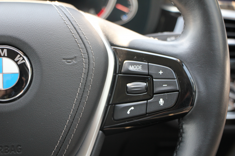 BMW 5シリーズ 523d ﾗｸﾞｼﾞｭｱﾘｰ ﾃﾞﾋﾞｭｰP 真珠色 全席ﾋｰﾀｰ黒革 HUD ｿﾌﾄｸﾛｰｽﾞﾄﾞｱ ｼﾞｪｽﾁｬｰC 追従ACC ｽﾃｱﾘﾝｸﾞｻﾎﾟｰﾄ LEDﾍｯﾄﾞﾗｲﾄ ｵｰﾄﾊｲﾋﾞｰﾑ ﾀｯﾁ画面HDDﾅﾋﾞTV 360度ｶﾒﾗ 電動ﾄﾗﾝｸ ｽﾏｰﾄｷｰ ｱﾝﾋﾞｴﾝﾄﾗｲﾄ ｸﾛｰﾑﾗｲﾝｴｸｽﾃﾘｱ 2年保証