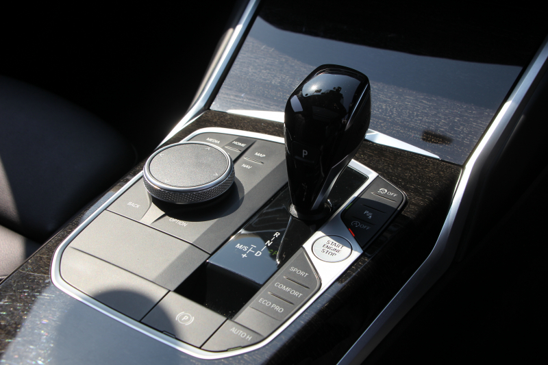 BMW 3シリーズ 320d Xdrive ﾂｰﾘﾝｸﾞMｽﾎﾟｰﾂ ﾊｲﾗｲﾝ&ｺﾝﾌｫｰﾄP 4WD ﾊﾟﾉﾗﾏｻﾝﾙｰﾌ ﾋｰﾀｰ黒革 ﾗﾝﾊﾞｰｻﾎﾟｰﾄ LEDﾍｯﾄﾞﾗｲﾄ ｵｰﾄﾊｲﾋﾞｰﾑ LCI用Mﾊﾟﾌｫｰﾏﾝｽ19AW  Applecarplay BMWﾗｲﾌﾞｺｯｸﾋﾟｯﾄﾞ電動ﾄﾗﾝｸ 追従ACC ｽﾃｱﾘﾝｸﾞｻﾎﾟｰﾄ 2年保証