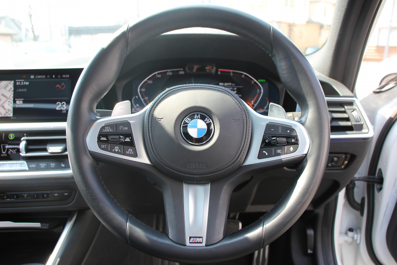 BMW 3シリーズ 320d Xdrive ﾂｰﾘﾝｸﾞMｽﾎﾟｰﾂ ﾊｲﾗｲﾝ&ｺﾝﾌｫｰﾄP 4WD ﾊﾟﾉﾗﾏｻﾝﾙｰﾌ ﾋｰﾀｰ黒革 ﾗﾝﾊﾞｰｻﾎﾟｰﾄ LEDﾍｯﾄﾞﾗｲﾄ ｵｰﾄﾊｲﾋﾞｰﾑ LCI用Mﾊﾟﾌｫｰﾏﾝｽ19AW  Applecarplay BMWﾗｲﾌﾞｺｯｸﾋﾟｯﾄﾞ電動ﾄﾗﾝｸ 追従ACC ｽﾃｱﾘﾝｸﾞｻﾎﾟｰﾄ 2年保証