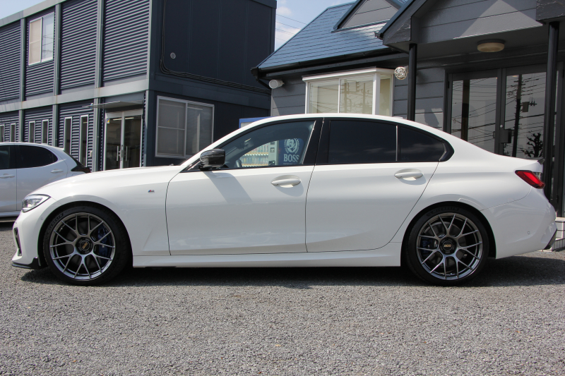 BMW 3シリーズ M340i Xdrive ｲﾉﾍﾞｰｼｮﾝP 4WD 387馬力 直6ﾀｰﾎﾞﾋｰﾀｰ黒革 ﾚｰｻﾞｰLEDﾗｲﾄ BBSRE-V7 19AW MSSｽﾌﾟﾘﾝｸﾞKIT  Mﾊﾟﾌｫｰﾏﾝｽﾌﾛﾝﾄｽﾎﾟｲﾗｰ ｱﾀﾞﾌﾟﾃｨﾌﾞMｻｽ HUD ｼﾞｪｽﾁｬｰｺﾝﾄﾛｰﾙ 360度ｶﾒﾗ 追従ACC ｽﾃｱﾘﾝｸﾞｻﾎﾟｰﾄ ﾊｰﾏﾝｶｰﾄﾞﾝｻﾗｳﾝﾄﾞ2年保証