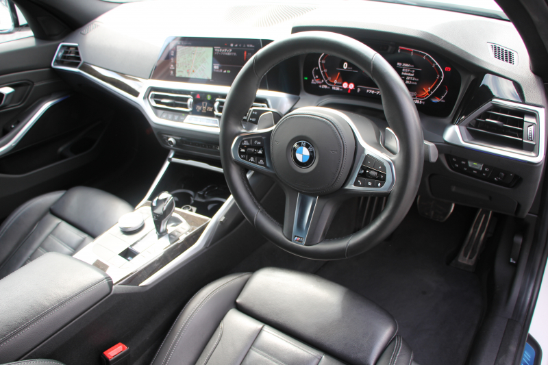 BMW 3シリーズ 320d Xdrive Mｽﾎﾟｰﾂ ﾊｲﾗｲﾝ ｺﾝﾌｫｰﾄP 4WD ﾋｰﾀｰ黒革 LEDﾍｯﾄﾞﾗｲﾄ ｵｰﾄﾊｲﾋﾞｰﾑ 追従ACC ｽﾃｱﾘﾝｸﾞｻﾎﾟｰﾄ ﾌﾙｾｸﾞTV Applecarplay対応 360度ｶﾒﾗ Pｱｼｽﾄ ﾀｯﾁ画面HDDﾅﾋﾞ電動ﾄﾗﾝｸ 3Ddesignｻｽ&ﾄﾗﾝｸｽﾎﾟｲﾗｰ ﾗﾝﾊﾞｰｻﾎﾟｰﾄ 2年保証