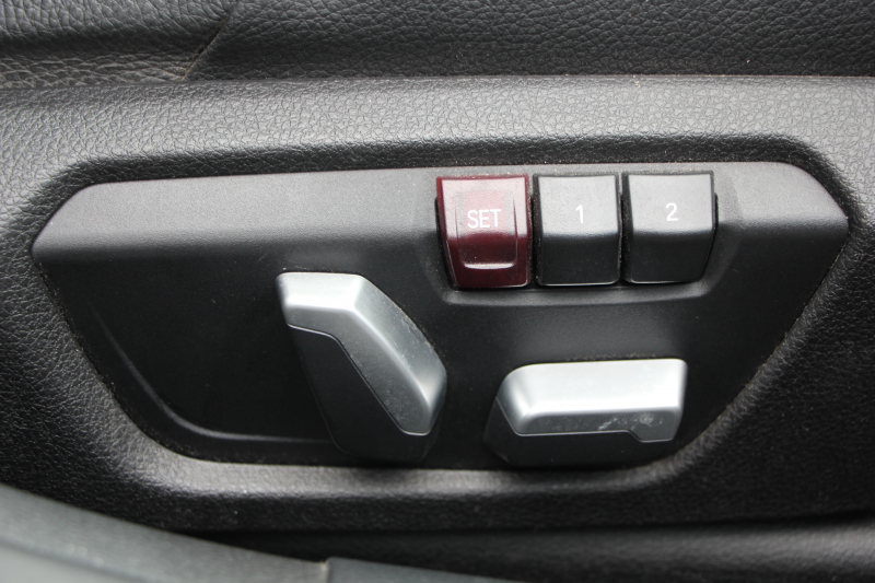 BMW 3シリーズ 320i ﾂｰﾘﾝｸﾞﾗｸﾞｼﾞｭｱﾘｰ LCI後期 新ｴﾝｼﾞﾝ ﾊﾟﾉﾗﾏｻﾝR ﾋｰﾀｰ黒革 LEDﾍｯﾄﾞﾗｲﾄ&ﾃｰﾙ TOPﾋﾞｭｰ&ｻｲﾄﾞﾋﾞｭｰｶﾒﾗ Pｱｼｽﾄ 追従ACC ﾚｰﾝC警告 衝突軽減ﾌﾞﾚｰｷ 車線逸脱&歩行者 警告ﾀｯﾁﾊﾟｯﾄﾞ対応HDDﾅﾋﾞBluetooth接続 Bｶﾒﾗ ｽﾏｰﾄｷｰ 電動ﾄﾗﾝｸ 2年保証