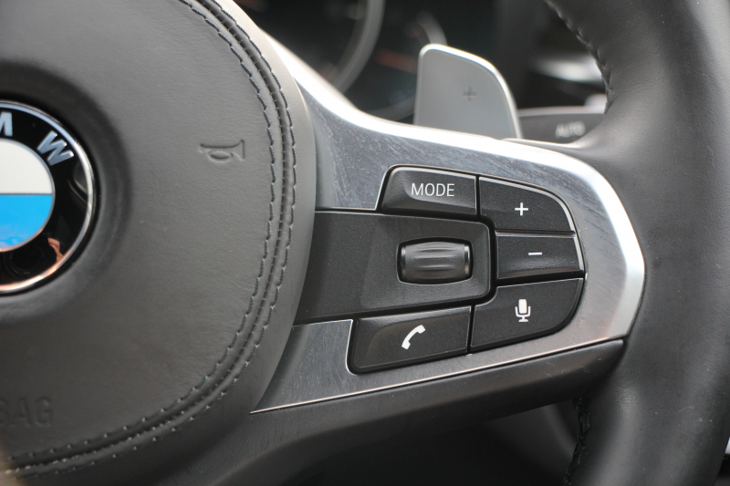 BMW 5シリーズ 530i Mｽﾎﾟｰﾂ ﾃﾞﾋﾞｭｰP 1ｵ-ﾅ 252馬力 全席ﾋｰﾀｰ黒革 HUD ｼﾞｪｽﾁｬｰC ｿﾌﾄｸﾛｰｽﾞﾄﾞｱ 追従ACC ｽﾃｱﾘﾝｸﾞｻﾎﾟｰﾄ LEDﾍｯﾄﾞﾗｲﾄ ﾊｲﾋﾞｰﾑｱｼｽﾄ ﾀｯﾁ画面HDDﾅﾋﾞTV 360度ｶﾒﾗ Pｱｼｽﾄﾌﾟﾗｽ 電動ﾄﾗﾝｸ 2年保証