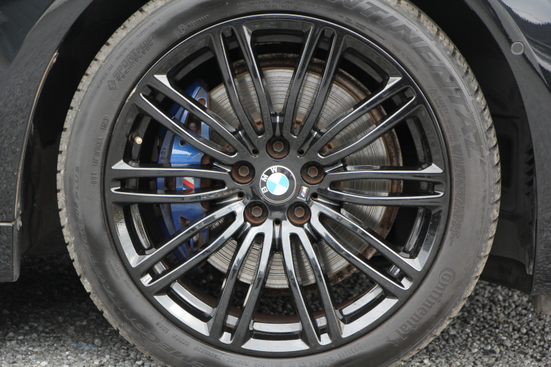 BMW 5シリーズ 530i ｴﾃﾞｨｼｮﾝﾐｯｼｮﾝｲﾝﾎﾟｯｼﾌﾞﾙ 特別仕様車 高出力 ﾅｲﾄﾌﾞﾙｰﾚｻﾞｰ ｱﾀﾞﾌﾟﾃｨﾌﾞｻｽ HUD ﾊｰﾏﾝｶｰﾄﾞﾝ 追従ACC ｽﾃｱﾘﾝｸﾞｻﾎﾟｰﾄ ﾀｯﾁ画面HDDﾅﾋﾞTV LEDﾍｯﾄﾞﾗｲﾄ ｵｰﾄﾊｲﾋﾞｰﾑ 電動ﾄﾗﾝｸ 360度ｶﾒﾗ 全席ﾋｰﾀｰ ﾌﾞﾗｯｸ19AW 2年保証