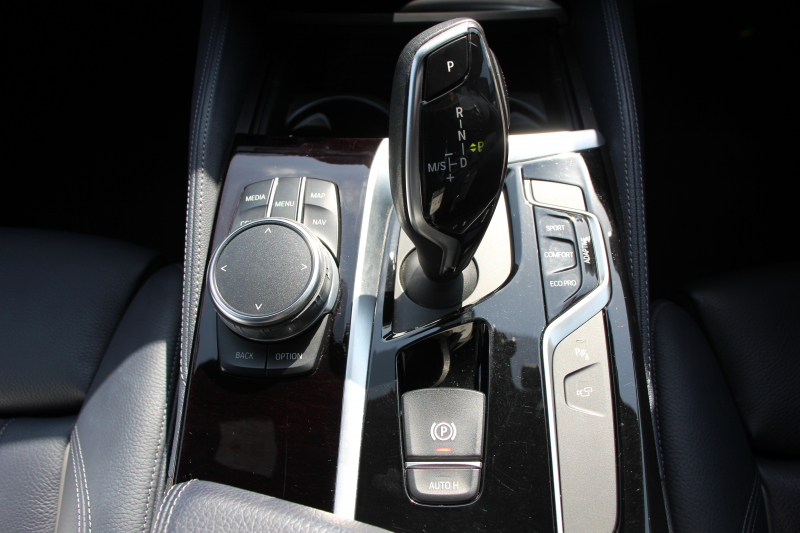 BMW 5シリーズ 530i ｴﾃﾞｨｼｮﾝﾐｯｼｮﾝｲﾝﾎﾟｯｼﾌﾞﾙ 特別仕様車 高出力 ﾅｲﾄﾌﾞﾙｰﾚｻﾞｰ ｱﾀﾞﾌﾟﾃｨﾌﾞｻｽ HUD ﾊｰﾏﾝｶｰﾄﾞﾝ 追従ACC ｽﾃｱﾘﾝｸﾞｻﾎﾟｰﾄ ﾀｯﾁ画面HDDﾅﾋﾞTV LEDﾍｯﾄﾞﾗｲﾄ ｵｰﾄﾊｲﾋﾞｰﾑ 電動ﾄﾗﾝｸ 360度ｶﾒﾗ 全席ﾋｰﾀｰ ﾌﾞﾗｯｸ19AW 2年保証