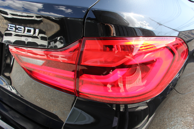 BMW 5シリーズ 530i ﾂｰﾘﾝｸﾞｴﾃﾞｨｼｮﾝﾐｯｼｮﾝｲﾝﾎﾟｯｼﾌﾞﾙ 特別仕様車 高出力 ﾅｲﾄﾌﾞﾙｰﾚｻﾞｰ ｱﾀﾞﾌﾟﾃｨﾌﾞｻｽ HUD ﾊｰﾏﾝｶｰﾄﾞﾝ ACC ｽﾃｱﾘﾝｸﾞｻﾎﾟｰﾄ ﾀｯﾁ画面HDDﾅﾋﾞTV LEDﾍｯﾄﾞﾗｲﾄ ｵｰﾄﾊｲﾋﾞｰﾑ 電動ﾄﾗﾝｸ 360度ｶﾒﾗ 全席ﾋｰﾀｰ ﾌﾞﾗｯｸ19AW 2年保証