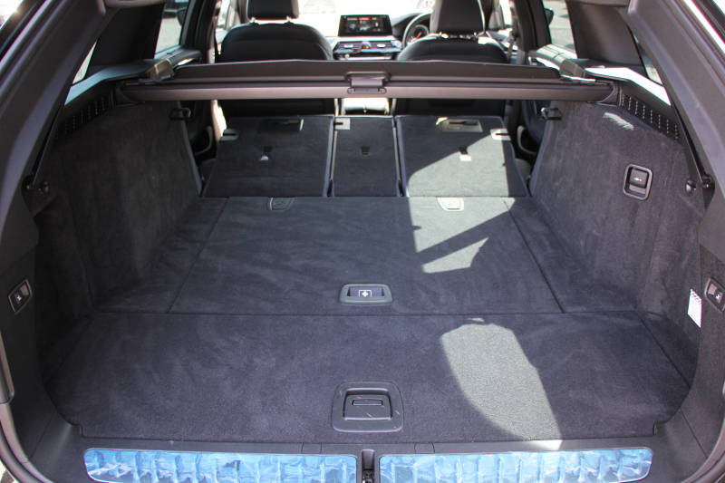 BMW 5シリーズ 530i ﾂｰﾘﾝｸﾞｴﾃﾞｨｼｮﾝﾐｯｼｮﾝｲﾝﾎﾟｯｼﾌﾞﾙ 特別仕様車 高出力 ﾅｲﾄﾌﾞﾙｰﾚｻﾞｰ ｱﾀﾞﾌﾟﾃｨﾌﾞｻｽ HUD ﾊｰﾏﾝｶｰﾄﾞﾝ ACC ｽﾃｱﾘﾝｸﾞｻﾎﾟｰﾄ ﾀｯﾁ画面HDDﾅﾋﾞTV LEDﾍｯﾄﾞﾗｲﾄ ｵｰﾄﾊｲﾋﾞｰﾑ 電動ﾄﾗﾝｸ 360度ｶﾒﾗ 全席ﾋｰﾀｰ ﾌﾞﾗｯｸ19AW 2年保証