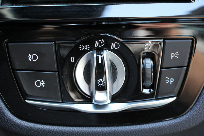 BMW 5シリーズ 530i ﾂｰﾘﾝｸﾞｴﾃﾞｨｼｮﾝﾐｯｼｮﾝｲﾝﾎﾟｯｼﾌﾞﾙ 特別仕様車 高出力 ﾅｲﾄﾌﾞﾙｰﾚｻﾞｰ ｱﾀﾞﾌﾟﾃｨﾌﾞｻｽ HUD ﾊｰﾏﾝｶｰﾄﾞﾝ ACC ｽﾃｱﾘﾝｸﾞｻﾎﾟｰﾄ ﾀｯﾁ画面HDDﾅﾋﾞTV LEDﾍｯﾄﾞﾗｲﾄ ｵｰﾄﾊｲﾋﾞｰﾑ 電動ﾄﾗﾝｸ 360度ｶﾒﾗ 全席ﾋｰﾀｰ ﾌﾞﾗｯｸ19AW 2年保証