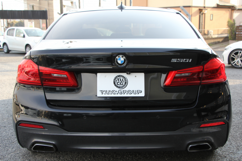 BMW 5シリーズ 530i ｴﾃﾞｨｼｮﾝﾐｯｼｮﾝｲﾝﾎﾟｯｼﾌﾞﾙ 特別仕様車 高出力 ﾅｲﾄﾌﾞﾙｰﾚｻﾞｰ ｱﾀﾞﾌﾟﾃｨﾌﾞｻｽ HUD ﾊｰﾏﾝｶｰﾄﾞﾝ 追従ACC ｽﾃｱﾘﾝｸﾞｻﾎﾟｰﾄ ﾀｯﾁ画面HDDﾅﾋﾞTV LEDﾍｯﾄﾞﾗｲﾄ ｵｰﾄﾊｲﾋﾞｰﾑ 電動ﾄﾗﾝｸ 360度ｶﾒﾗ 全席ﾋｰﾀｰ ﾌﾞﾗｯｸ19AW 2年保証