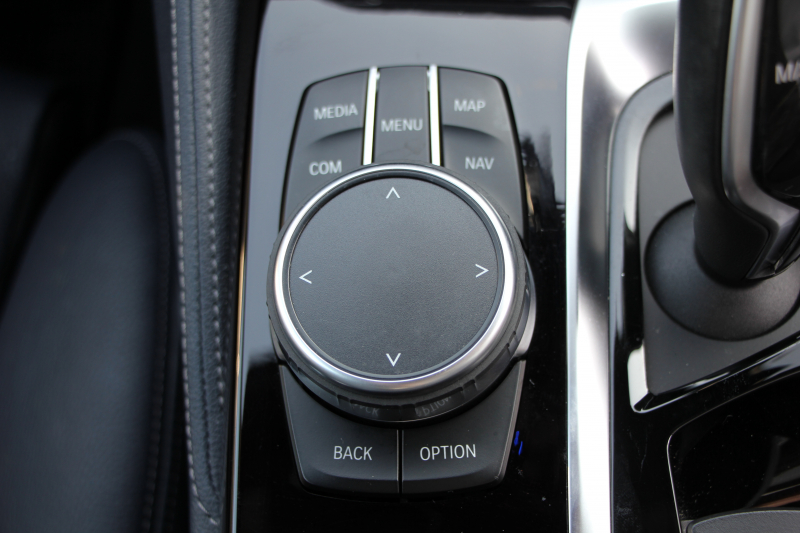 BMW 5シリーズ 530i ｴﾃﾞｨｼｮﾝﾐｯｼｮﾝｲﾝﾎﾟｯｼﾌﾞﾙ 特別仕様車 高出力 ﾅｲﾄﾌﾞﾙｰﾚｻﾞｰ ｱﾀﾞﾌﾟﾃｨﾌﾞｻｽ HUD ﾊｰﾏﾝｶｰﾄﾞﾝ 追従ACC ｽﾃｱﾘﾝｸﾞｻﾎﾟｰﾄ ﾀｯﾁ画面HDDﾅﾋﾞTV LEDﾍｯﾄﾞﾗｲﾄ ｵｰﾄﾊｲﾋﾞｰﾑ 電動ﾄﾗﾝｸ 360度ｶﾒﾗ 全席ﾋｰﾀｰ ﾌﾞﾗｯｸ19AW 2年保証