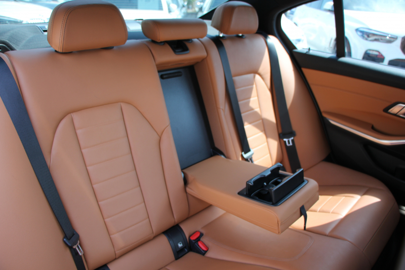 BMW 3シリーズ 320i Mｽﾎﾟｰﾂ ﾊｲﾗｲﾝ ﾌｧｽﾄﾄﾗｯｸ&ｺﾝﾌｫｰﾄP ｺﾆｬｯｸﾚｻﾞｰ ﾋｰﾀｰ&ﾗﾝﾊﾞｰ ｱﾀﾞﾌﾟﾃｨﾌﾞMｻｽ Mｽﾎﾟｰﾂﾌﾞﾚｰｷ 19AW ﾀｯﾁﾊﾟﾈﾙ対応HDDﾅﾋﾞｱｯﾌﾟﾙｶｰﾌﾟﾚｲ 電動ﾄﾗﾝｸ LEDﾍｯﾄﾞﾗｲﾄ LEDｵｰﾄﾊｲﾋﾞｰﾑ Pｱｼｽﾄ 追従ACC ｽﾃｱｻﾎﾟｰﾄ 2年保証