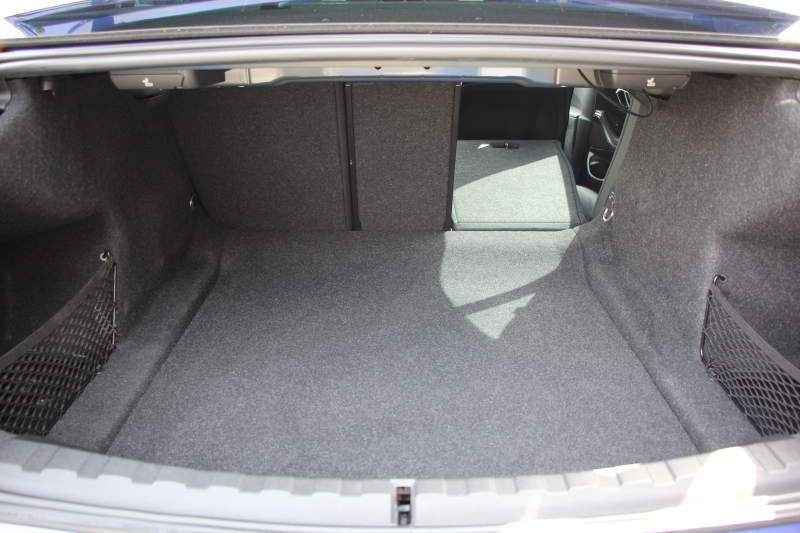 BMW 3シリーズ 320i Mｽﾎﾟｰﾂ ﾃﾞﾋﾞｭｰ&ｺﾝﾌｫｰﾄP ﾋｰﾀｰ黒革 19AW HUD BMWﾗｲﾌﾞｺｯｸﾋﾟｯﾄﾞﾀｯﾁﾊﾟﾈﾙ対応HDDﾅﾋﾞApplecarplay対応 電動ﾄﾗﾝｸ LEDﾍｯﾄﾞﾗｲﾄ LEDﾌｫｸﾞPｱｼｽﾄ 追従ACC ｽﾃｱﾘﾝｸﾞｻﾎﾟｰﾄ Hifiｽﾋﾟｰｶｰ 2年保証