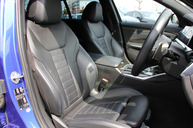 BMW 3シリーズ 320i Mｽﾎﾟｰﾂ ﾃﾞﾋﾞｭｰ&ｺﾝﾌｫｰﾄP ﾋｰﾀｰ黒革 19AW HUD BMWﾗｲﾌﾞｺｯｸﾋﾟｯﾄﾞﾀｯﾁﾊﾟﾈﾙ対応HDDﾅﾋﾞApplecarplay対応 電動ﾄﾗﾝｸ LEDﾍｯﾄﾞﾗｲﾄ LEDﾌｫｸﾞPｱｼｽﾄ 追従ACC ｽﾃｱﾘﾝｸﾞｻﾎﾟｰﾄ Hifiｽﾋﾟｰｶｰ 2年保証