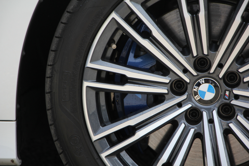 BMW 3シリーズ 330e Mｽﾎﾟｰﾂ ﾊｲﾗｲﾝ ｲﾉﾍﾞｰｼｮﾝ&ｺﾝﾌｫｰﾄP PHEV 1ｵｰﾅ ﾋｰﾀｰ黒革 ﾚｰｻﾞｰﾗｲﾄ ｼﾞｪｽﾁｬｰC 360度ｶﾒﾗ 後退ｱｼｽﾄ HUD 追従ACC ｽﾃｱﾘﾝｸﾞｻﾎﾟｰﾄ Applecarplay ﾗﾝﾊﾞｰｻﾎﾟｰﾄ 電動ﾄﾗﾝｸ Msportﾌﾞﾚｰｷ BMWﾗｲﾌﾞｺｯｸﾋﾟｯﾄﾞ2年保証