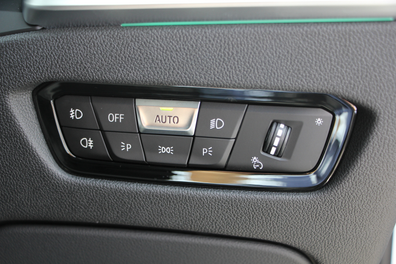 BMW 3シリーズ 330e Mｽﾎﾟｰﾂ ﾊｲﾗｲﾝ ｲﾉﾍﾞｰｼｮﾝ&ｺﾝﾌｫｰﾄP PHEV 1ｵｰﾅ ﾋｰﾀｰ黒革 ﾚｰｻﾞｰﾗｲﾄ ｼﾞｪｽﾁｬｰC 360度ｶﾒﾗ 後退ｱｼｽﾄ HUD 追従ACC ｽﾃｱﾘﾝｸﾞｻﾎﾟｰﾄ Applecarplay ﾗﾝﾊﾞｰｻﾎﾟｰﾄ 電動ﾄﾗﾝｸ Msportﾌﾞﾚｰｷ BMWﾗｲﾌﾞｺｯｸﾋﾟｯﾄﾞ2年保証