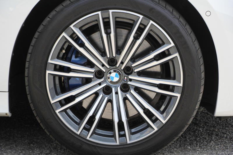 BMW 3シリーズ 330e Mｽﾎﾟｰﾂ ﾊｲﾗｲﾝ ｲﾉﾍﾞｰｼｮﾝ&ｺﾝﾌｫｰﾄP PHEV 1ｵｰﾅ ﾋｰﾀｰ黒革 ﾚｰｻﾞｰﾗｲﾄ ｼﾞｪｽﾁｬｰC 360度ｶﾒﾗ 後退ｱｼｽﾄ HUD 追従ACC ｽﾃｱﾘﾝｸﾞｻﾎﾟｰﾄ Applecarplay ﾗﾝﾊﾞｰｻﾎﾟｰﾄ 電動ﾄﾗﾝｸ Msportﾌﾞﾚｰｷ BMWﾗｲﾌﾞｺｯｸﾋﾟｯﾄﾞ2年保証