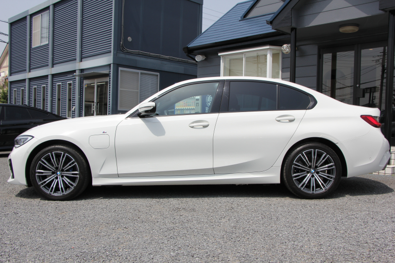 BMW 3シリーズ 330e Mｽﾎﾟｰﾂ ﾊｲﾗｲﾝ ｲﾉﾍﾞｰｼｮﾝ&ｺﾝﾌｫｰﾄP PHEV 1ｵｰﾅ ﾋｰﾀｰ黒革 ﾚｰｻﾞｰﾗｲﾄ ｼﾞｪｽﾁｬｰC 360度ｶﾒﾗ 後退ｱｼｽﾄ HUD 追従ACC ｽﾃｱﾘﾝｸﾞｻﾎﾟｰﾄ Applecarplay ﾗﾝﾊﾞｰｻﾎﾟｰﾄ 電動ﾄﾗﾝｸ Msportﾌﾞﾚｰｷ BMWﾗｲﾌﾞｺｯｸﾋﾟｯﾄﾞ2年保証