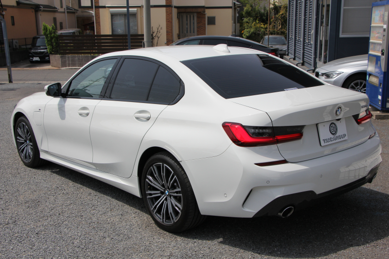 BMW 3シリーズ 330e Mｽﾎﾟｰﾂ ﾊｲﾗｲﾝ ｲﾉﾍﾞｰｼｮﾝ&ｺﾝﾌｫｰﾄP PHEV 1ｵｰﾅ ﾋｰﾀｰ黒革 ﾚｰｻﾞｰﾗｲﾄ ｼﾞｪｽﾁｬｰC 360度ｶﾒﾗ 後退ｱｼｽﾄ HUD 追従ACC ｽﾃｱﾘﾝｸﾞｻﾎﾟｰﾄ Applecarplay ﾗﾝﾊﾞｰｻﾎﾟｰﾄ 電動ﾄﾗﾝｸ Msportﾌﾞﾚｰｷ BMWﾗｲﾌﾞｺｯｸﾋﾟｯﾄﾞ2年保証