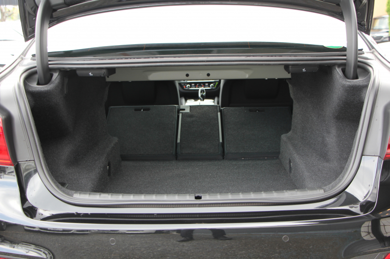 BMW 5シリーズ 540i Mｽﾎﾟｰﾂ ｲﾉﾍﾞｰｼｮﾝP 後輪駆動 1ｵ-ﾅ ｻﾝﾙｰﾌ 全席ﾋｰﾀｰ黒革 直6ﾀｰﾎﾞ340馬力 ｱﾀﾞﾌﾟﾃｨﾌﾞｻｽ ﾊｰﾏﾝｶｰﾄﾞﾝ HUD ﾃﾞｨｽﾌﾟﾚｲｷｰ ﾘﾓｰﾄﾊﾟｰｷﾝｸﾞｼﾞｪｽﾁｬｰC ﾜｲﾔﾚｽ充電 4ｿﾞｰﾝｴｱｺﾝ 追従ACC LEDﾍｯﾄﾞﾗｲﾄ ｵｰﾄﾊｲﾋﾞｰﾑ 2年保証