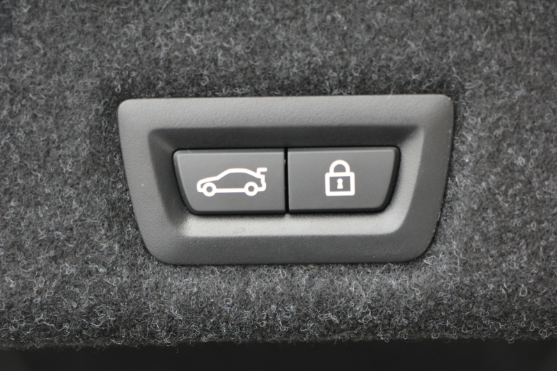 BMW 5シリーズ 540i Mｽﾎﾟｰﾂ ｲﾉﾍﾞｰｼｮﾝP 後輪駆動 1ｵ-ﾅ ｻﾝﾙｰﾌ 全席ﾋｰﾀｰ黒革 直6ﾀｰﾎﾞ340馬力 ｱﾀﾞﾌﾟﾃｨﾌﾞｻｽ ﾊｰﾏﾝｶｰﾄﾞﾝ HUD ﾃﾞｨｽﾌﾟﾚｲｷｰ ﾘﾓｰﾄﾊﾟｰｷﾝｸﾞｼﾞｪｽﾁｬｰC ﾜｲﾔﾚｽ充電 4ｿﾞｰﾝｴｱｺﾝ 追従ACC LEDﾍｯﾄﾞﾗｲﾄ ｵｰﾄﾊｲﾋﾞｰﾑ 2年保証