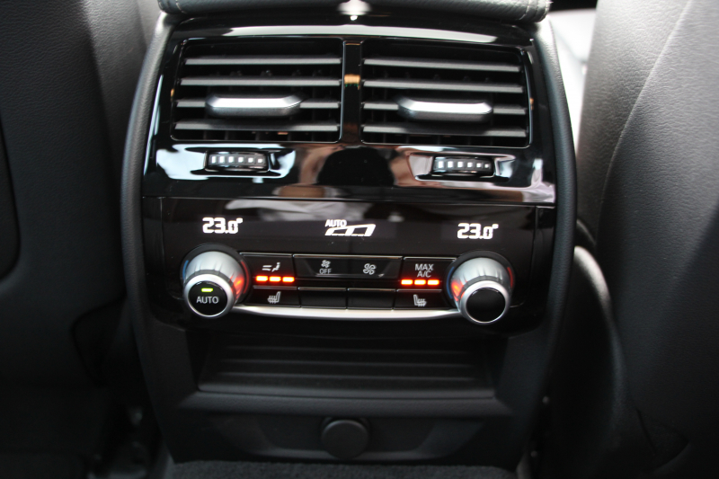 BMW 5シリーズ 540i Mｽﾎﾟｰﾂ ｲﾉﾍﾞｰｼｮﾝP 後輪駆動 1ｵ-ﾅ ｻﾝﾙｰﾌ 全席ﾋｰﾀｰ黒革 直6ﾀｰﾎﾞ340馬力 ｱﾀﾞﾌﾟﾃｨﾌﾞｻｽ ﾊｰﾏﾝｶｰﾄﾞﾝ HUD ﾃﾞｨｽﾌﾟﾚｲｷｰ ﾘﾓｰﾄﾊﾟｰｷﾝｸﾞｼﾞｪｽﾁｬｰC ﾜｲﾔﾚｽ充電 4ｿﾞｰﾝｴｱｺﾝ 追従ACC LEDﾍｯﾄﾞﾗｲﾄ ｵｰﾄﾊｲﾋﾞｰﾑ 2年保証