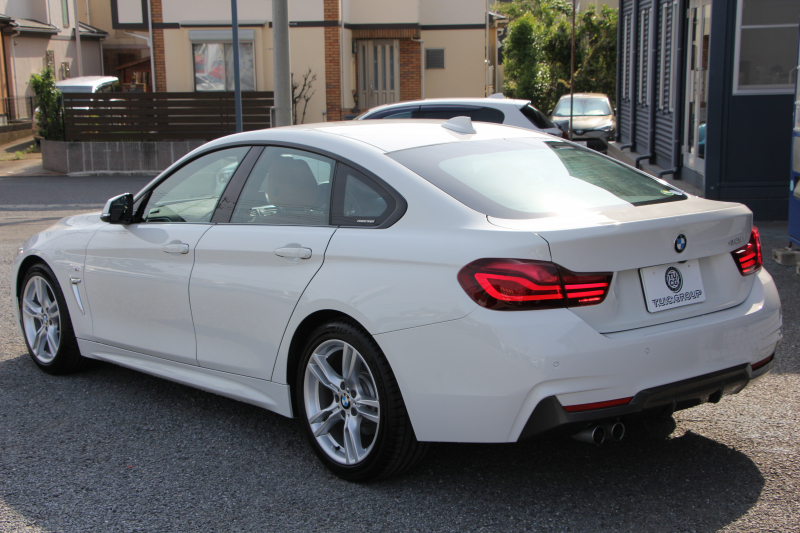BMW 4シリーズ 420i ｸﾞﾗﾝｸｰﾍﾟMｽﾎﾟｰﾂ 最終ﾓﾃﾞﾙ 1ｵｰﾅ ｺﾆｬｯｸﾚｻﾞｰ  LEDﾍｯﾄﾞﾗｲﾄ 最終専用LEDｽﾓｰｸﾃｰﾙ&ｴｱﾛﾘｱﾃﾞｨﾌｭｰｻﾞｰ NEWﾙｰﾑﾐﾗｰ ﾀｯﾁ画面HDDﾅﾋﾞﾌﾙｾｸﾞTV 追従ACC ﾚｰﾝC警告 電動ﾄﾗﾝｸ 衝突軽減ﾌﾞﾚｰｷ 車線逸脱&歩行者警告 2年保証