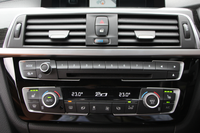 BMW 4シリーズ 420i ｸﾞﾗﾝｸｰﾍﾟMｽﾎﾟｰﾂ 最終ﾓﾃﾞﾙ 1ｵｰﾅ ｺﾆｬｯｸﾚｻﾞｰ  LEDﾍｯﾄﾞﾗｲﾄ 最終専用LEDｽﾓｰｸﾃｰﾙ&ｴｱﾛﾘｱﾃﾞｨﾌｭｰｻﾞｰ NEWﾙｰﾑﾐﾗｰ ﾀｯﾁ画面HDDﾅﾋﾞﾌﾙｾｸﾞTV 追従ACC ﾚｰﾝC警告 電動ﾄﾗﾝｸ 衝突軽減ﾌﾞﾚｰｷ 車線逸脱&歩行者警告 2年保証