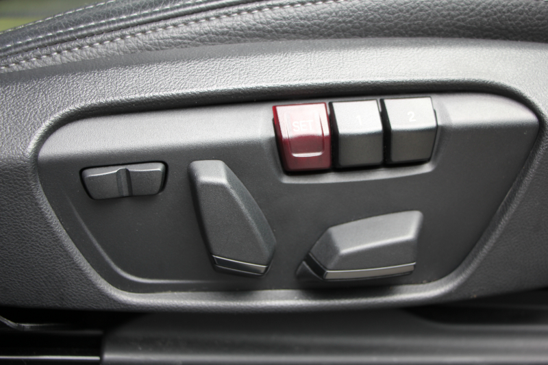 BMW X2 Xdrive20i MｽﾎﾟｰﾂX ﾃﾞﾋﾞｭｰP 4WD ﾊｲﾗｲﾝ ｺﾝﾌｫｰﾄP 追従ACC HUD ﾋｰﾀｰ黒革 電動ｼｰﾄ ｵﾌﾟｼｮﾝ20AW Mﾘｱｽﾎﾟｲﾗｰ ﾀｯﾁ画面HDDﾅﾋﾞBｶﾒﾗ Pｱｼｽﾄ CD&DVD再生可能 Bluetooth接続 電動ﾄﾗﾝｸ LEDﾍｯﾄﾞﾗｲﾄ ｽﾏｰﾄｷｰ 8速AT 2年保証