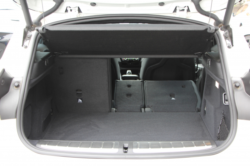 BMW X2 Xdrive20i MｽﾎﾟｰﾂX ﾃﾞﾋﾞｭｰP 4WD ﾊｲﾗｲﾝ ｺﾝﾌｫｰﾄP 追従ACC HUD ﾋｰﾀｰ黒革 電動ｼｰﾄ ｵﾌﾟｼｮﾝ20AW Mﾘｱｽﾎﾟｲﾗｰ ﾀｯﾁ画面HDDﾅﾋﾞBｶﾒﾗ Pｱｼｽﾄ CD&DVD再生可能 Bluetooth接続 電動ﾄﾗﾝｸ LEDﾍｯﾄﾞﾗｲﾄ ｽﾏｰﾄｷｰ 8速AT 2年保証