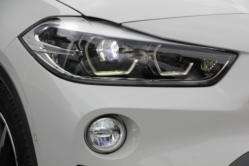 BMW X2 Xdrive20i MｽﾎﾟｰﾂX ﾃﾞﾋﾞｭｰP 4WD ﾊｲﾗｲﾝ ｺﾝﾌｫｰﾄP 追従ACC HUD ﾋｰﾀｰ黒革 電動ｼｰﾄ ｵﾌﾟｼｮﾝ20AW Mﾘｱｽﾎﾟｲﾗｰ ﾀｯﾁ画面HDDﾅﾋﾞBｶﾒﾗ Pｱｼｽﾄ CD&DVD再生可能 Bluetooth接続 電動ﾄﾗﾝｸ LEDﾍｯﾄﾞﾗｲﾄ ｽﾏｰﾄｷｰ 8速AT 2年保証