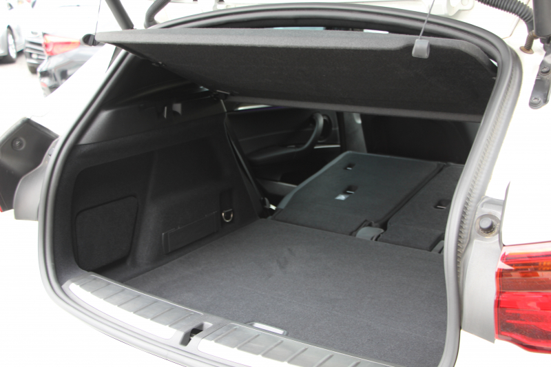 BMW X2 Xdrive20i MｽﾎﾟｰﾂX ﾃﾞﾋﾞｭｰP 4WD ﾊｲﾗｲﾝ ｺﾝﾌｫｰﾄP 追従ACC HUD ﾋｰﾀｰ黒革 電動ｼｰﾄ ｵﾌﾟｼｮﾝ20AW Mﾘｱｽﾎﾟｲﾗｰ ﾀｯﾁ画面HDDﾅﾋﾞBｶﾒﾗ Pｱｼｽﾄ CD&DVD再生可能 Bluetooth接続 電動ﾄﾗﾝｸ LEDﾍｯﾄﾞﾗｲﾄ ｽﾏｰﾄｷｰ 8速AT 2年保証