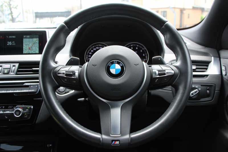 BMW X2 Xdrive20i MｽﾎﾟｰﾂX ﾃﾞﾋﾞｭｰP 4WD ﾊｲﾗｲﾝ ｺﾝﾌｫｰﾄP 追従ACC HUD ﾋｰﾀｰ黒革 電動ｼｰﾄ ｵﾌﾟｼｮﾝ20AW Mﾘｱｽﾎﾟｲﾗｰ ﾀｯﾁ画面HDDﾅﾋﾞBｶﾒﾗ Pｱｼｽﾄ CD&DVD再生可能 Bluetooth接続 電動ﾄﾗﾝｸ LEDﾍｯﾄﾞﾗｲﾄ ｽﾏｰﾄｷｰ 8速AT 2年保証