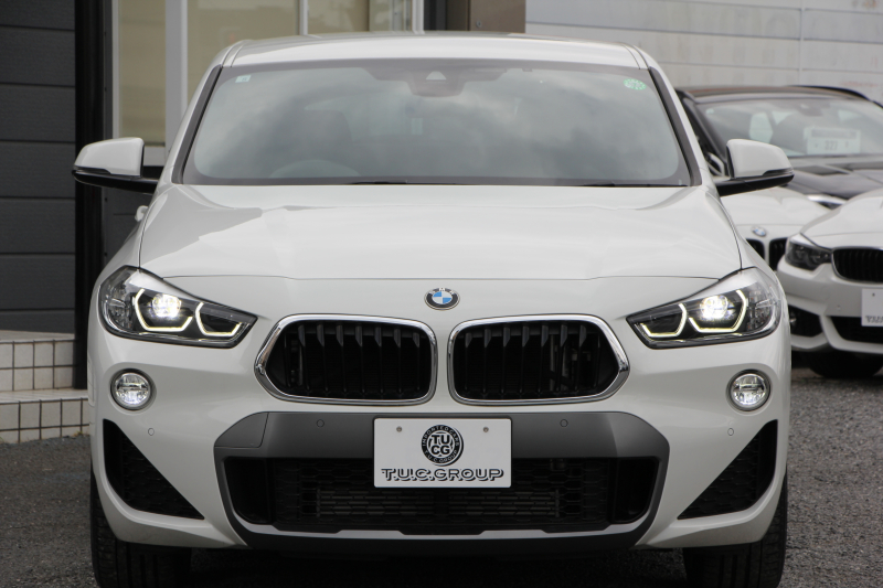 BMW X2 Xdrive20i MｽﾎﾟｰﾂX ﾃﾞﾋﾞｭｰP 4WD ﾊｲﾗｲﾝ ｺﾝﾌｫｰﾄP 追従ACC HUD ﾋｰﾀｰ黒革 電動ｼｰﾄ ｵﾌﾟｼｮﾝ20AW Mﾘｱｽﾎﾟｲﾗｰ ﾀｯﾁ画面HDDﾅﾋﾞBｶﾒﾗ Pｱｼｽﾄ CD&DVD再生可能 Bluetooth接続 電動ﾄﾗﾝｸ LEDﾍｯﾄﾞﾗｲﾄ ｽﾏｰﾄｷｰ 8速AT 2年保証