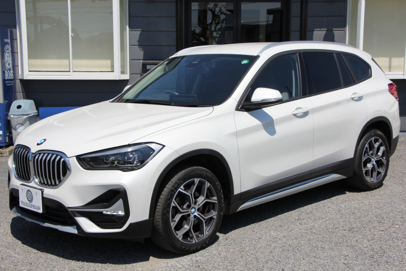 BMW X1 Xdrive18d Xﾗｲﾝ ﾊｲﾗｲﾝ&ｺﾝﾌｫｰﾄP 1ｵ-ﾅ LCI後期 ﾌｪｲｽﾘﾌﾄ後 真珠色 ﾋｰﾀｰ付ﾓｶﾚｻﾞｰ 追従ACC 電動ｼｰﾄ LEDﾍｯﾄﾞﾗｲﾄ 電動ﾄﾗﾝｸ ﾀｯﾁ画面ﾅﾋﾞ衝突軽減ﾌﾞﾚｰｷ 車線逸脱警告 歩行者警告 18AW ｳｯﾄﾞﾊﾟﾈﾙ 2年保証